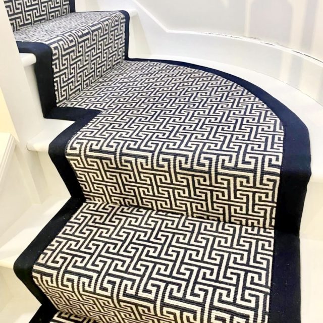 Stairs carpet Vogue Wilton Geometric - Stone